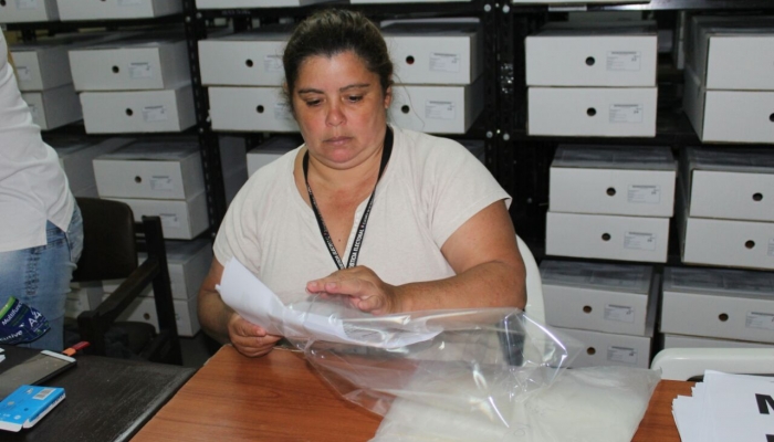 Cerca de 5.000 maletines electorales para el PLRA son preparados por funcionarios de la Justicia Electoral